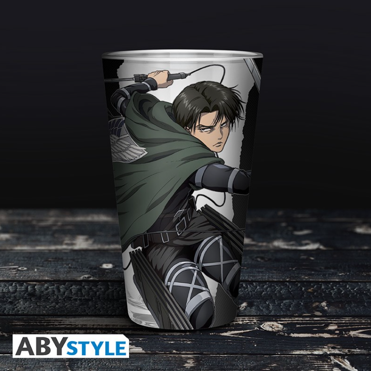 ATTACK ON TITAN - Verre XXL - 400 ml - Levi -