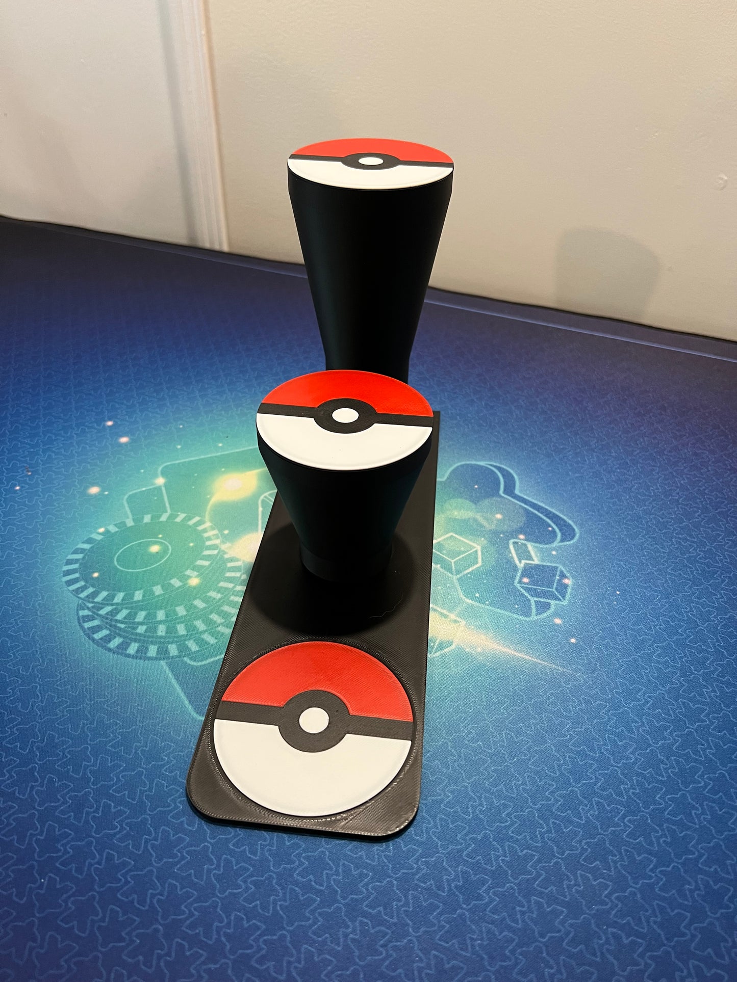 Support triple pour pokéballs + énergies par 3